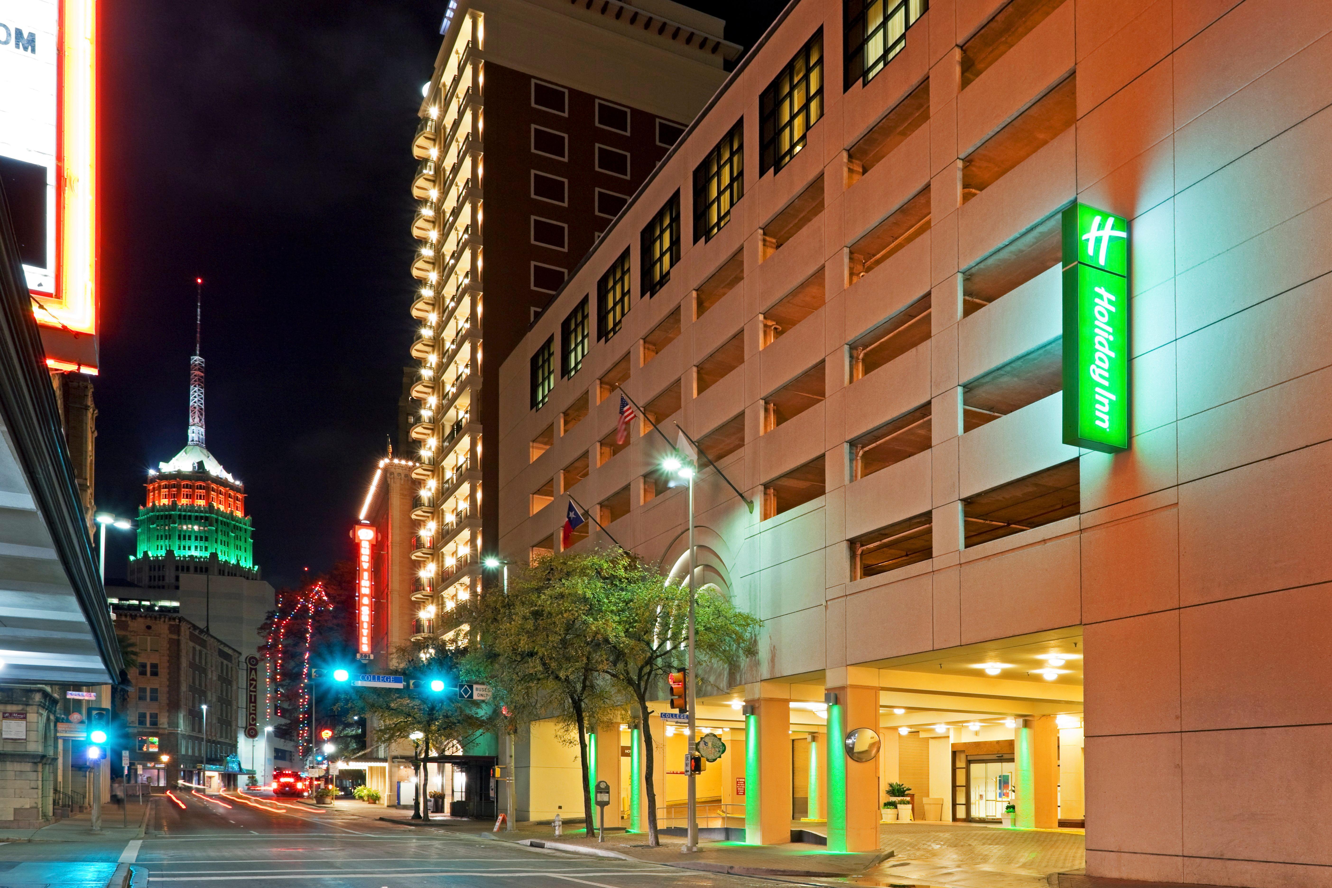 Holiday Inn San Antonio-Riverwalk By Ihg Exterior photo